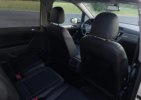 Volkswagen Touran cena 41900 przebieg: 258000, rok produkcji 2017 z Nidzica małe 407